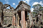 Preah Khan temple - the hall of dancers.